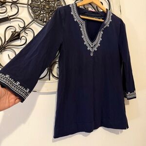 Lilly Pulitzer Navy Embroidered Coastal Tunic Top size Large Quiet Luxury